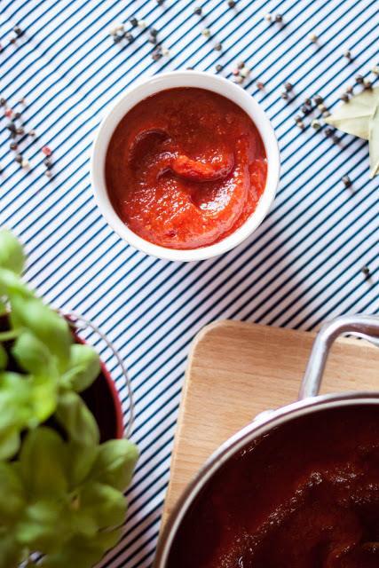 Jak przygotować domowy ketchup 